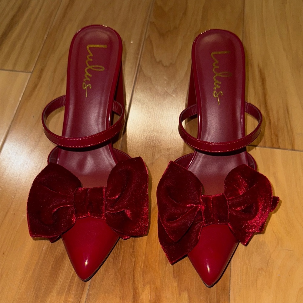 Lulus Emmarie Cherry Patent Bow Pointed-Toe Mule Pumps